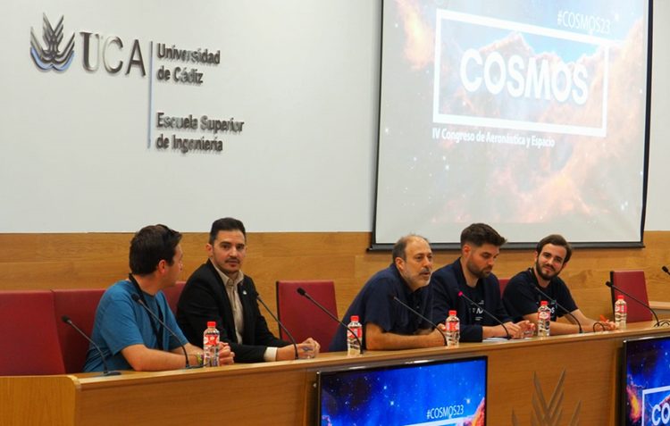 IMG Arranca el IV evento ‘Cosmos’ de la UCA con centenares de estudiantes sobre Ingeniería Aeronáutica y Espacio
